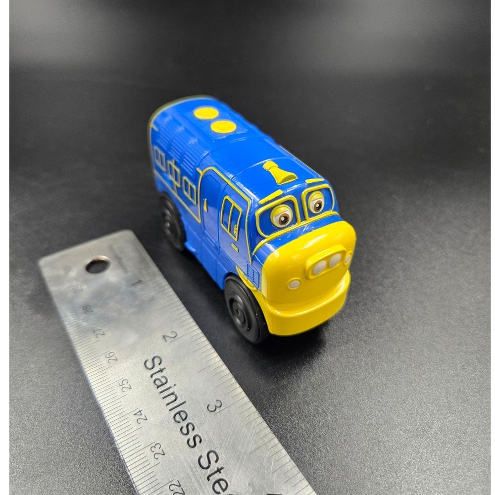 Chuggington Brewster Motorized Toy Train Engine Blue Yellow Diesel Locomotive